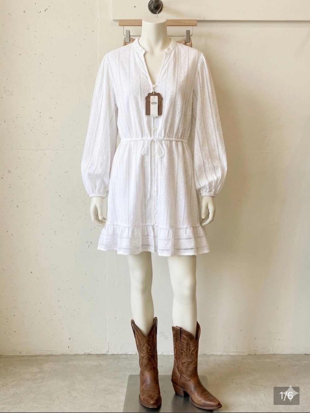 NWT Women’s White Long-Sleeve Eyelet Drawstring Tunic Dress by Forever That Girl
